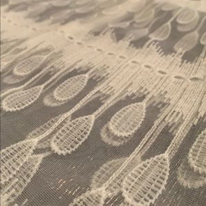 J.O.A. Los Angeles White Lace Sleeveless Blouse